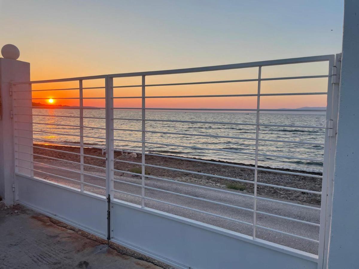 Вилла Kiko, The Coastline House Като-Ахайя Экстерьер фото