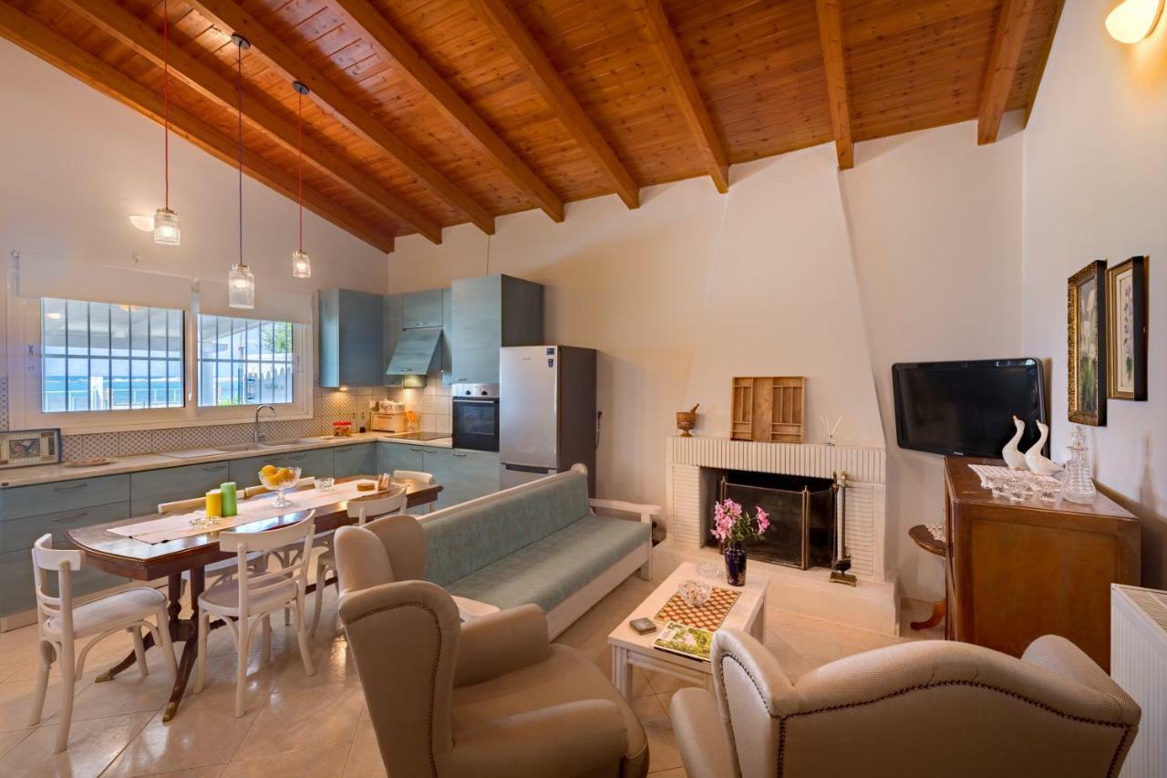 Вилла Kiko, The Coastline House Като-Ахайя Экстерьер фото